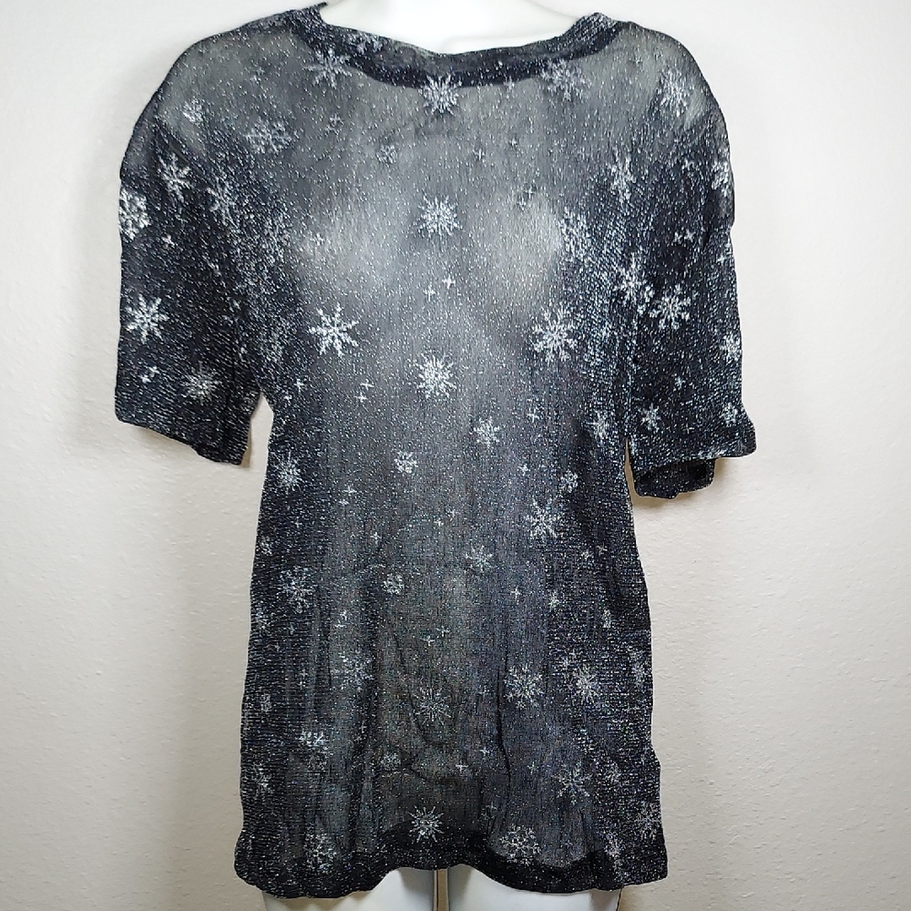 Black Snowflake Patterned Women's Top